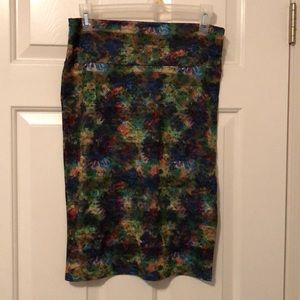 NWOT LulaRoe Cassie skirt